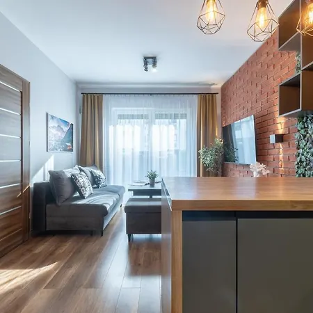 Apartament Brick & Garden - Next To Malta